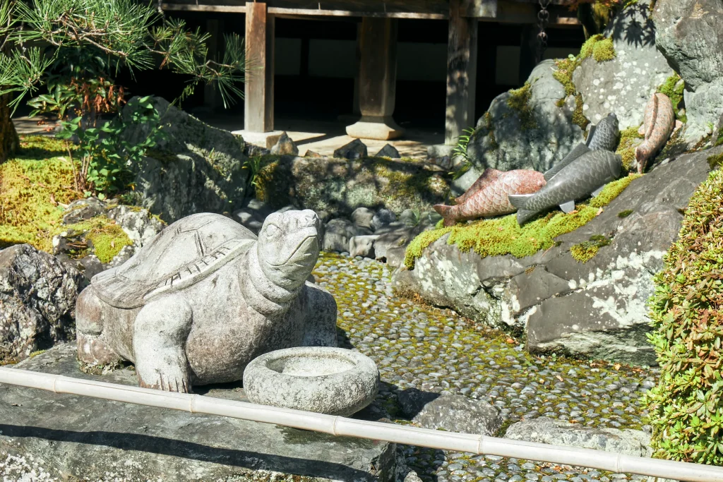松尾大社において亀と鯉は神様の使い
