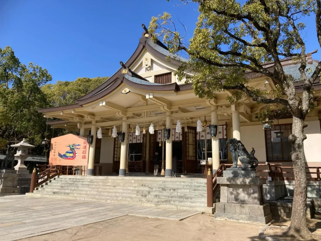 湊川神社　本殿