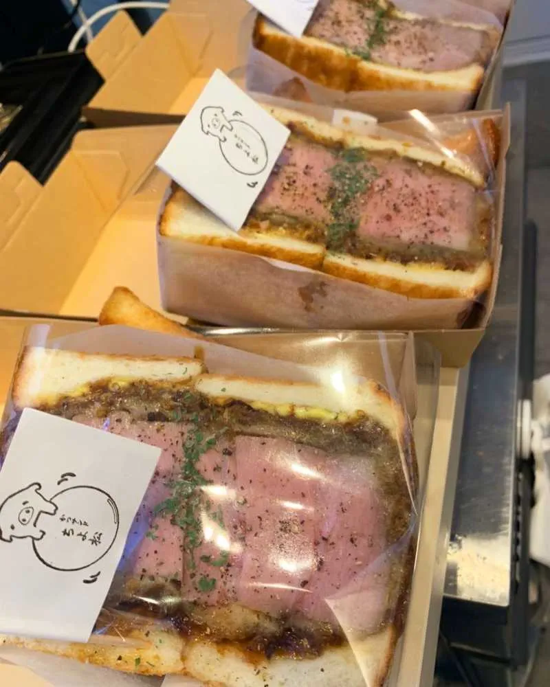 「大阪とんかつ（旧ちよ松）」の「ちよ松かつサンド」