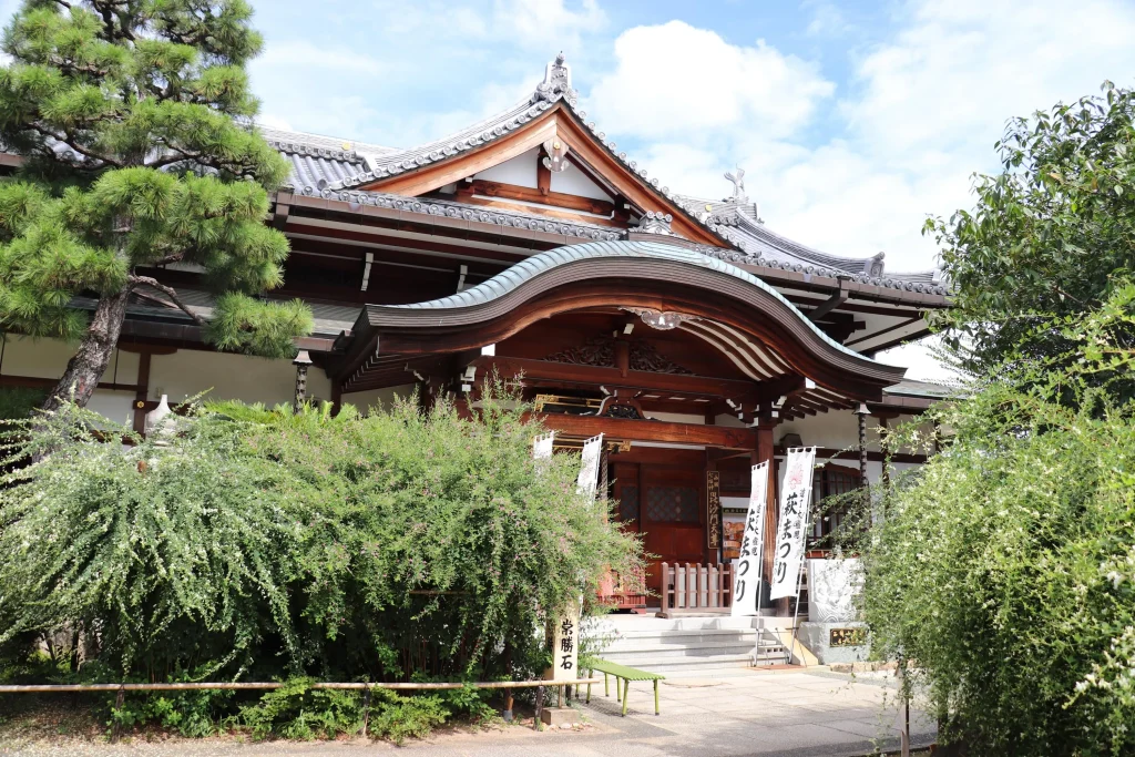 萩の寺東光院　本堂