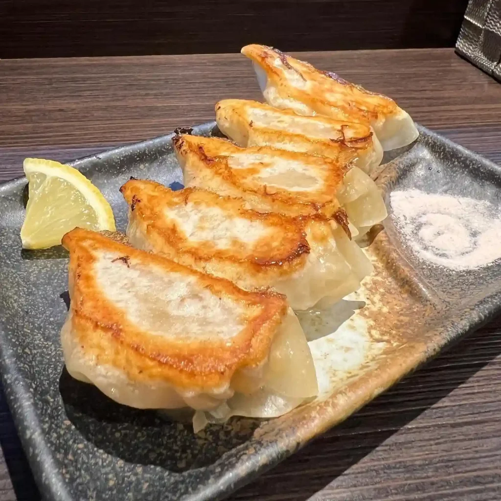 餃子立山　梅田店　海老餃子