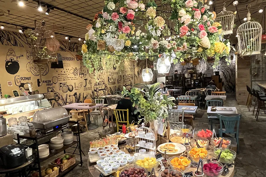 メルカパーラールクア大阪店の店内