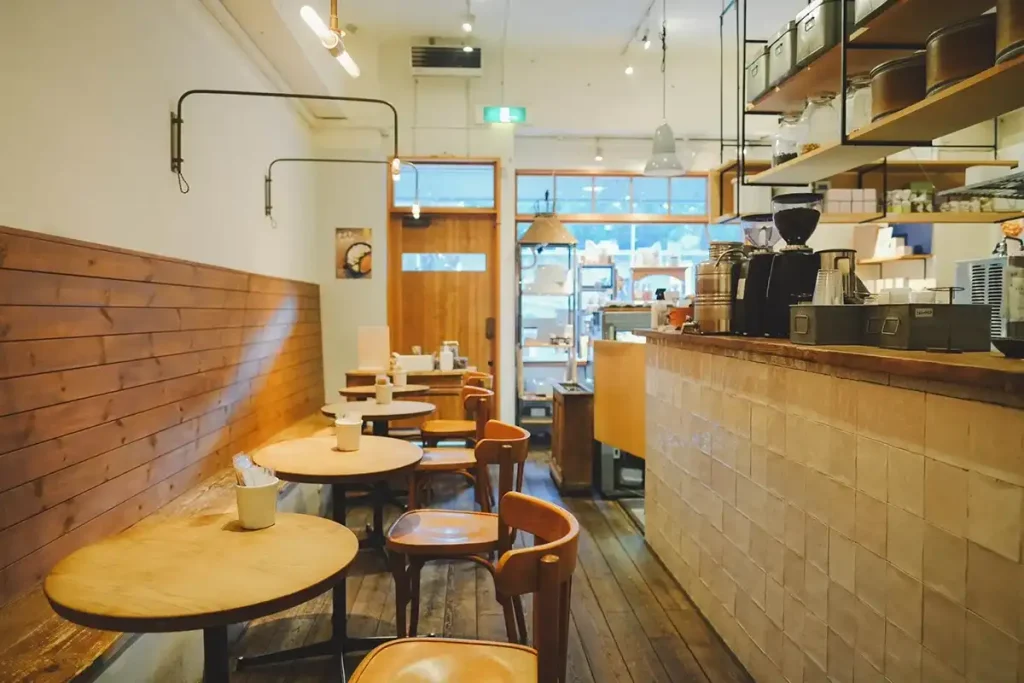 ラ クレープ ドゥ ポパン江坂店 内観