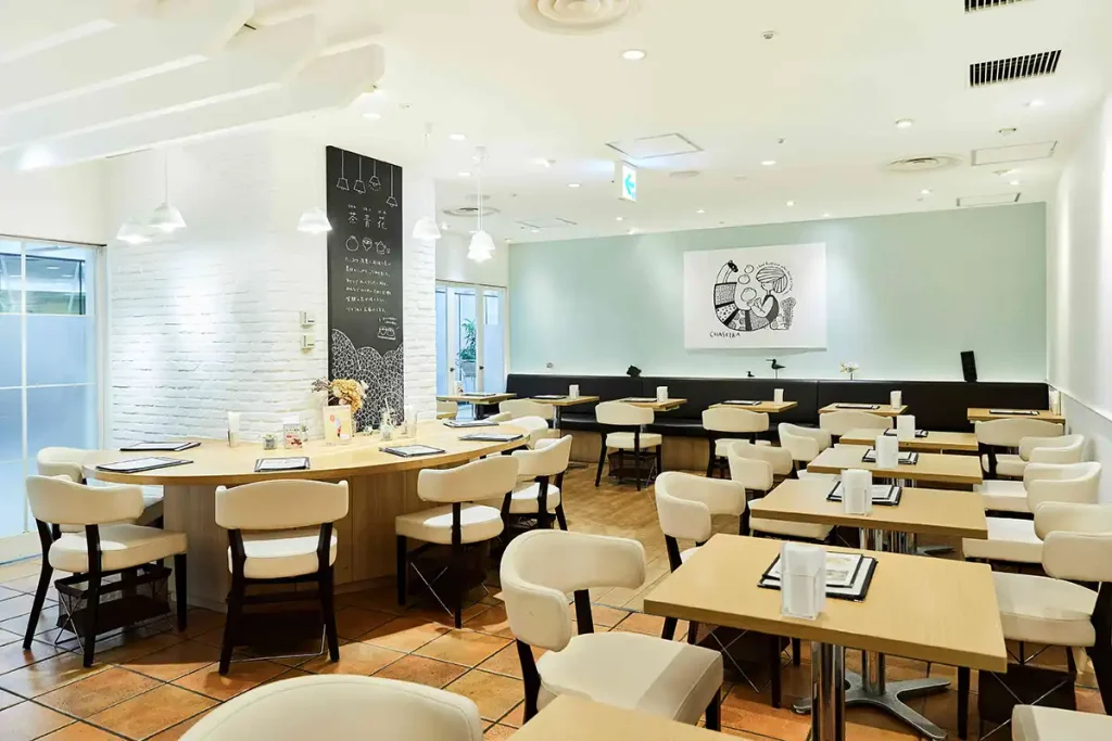 阪急三番街 茶青花 店内