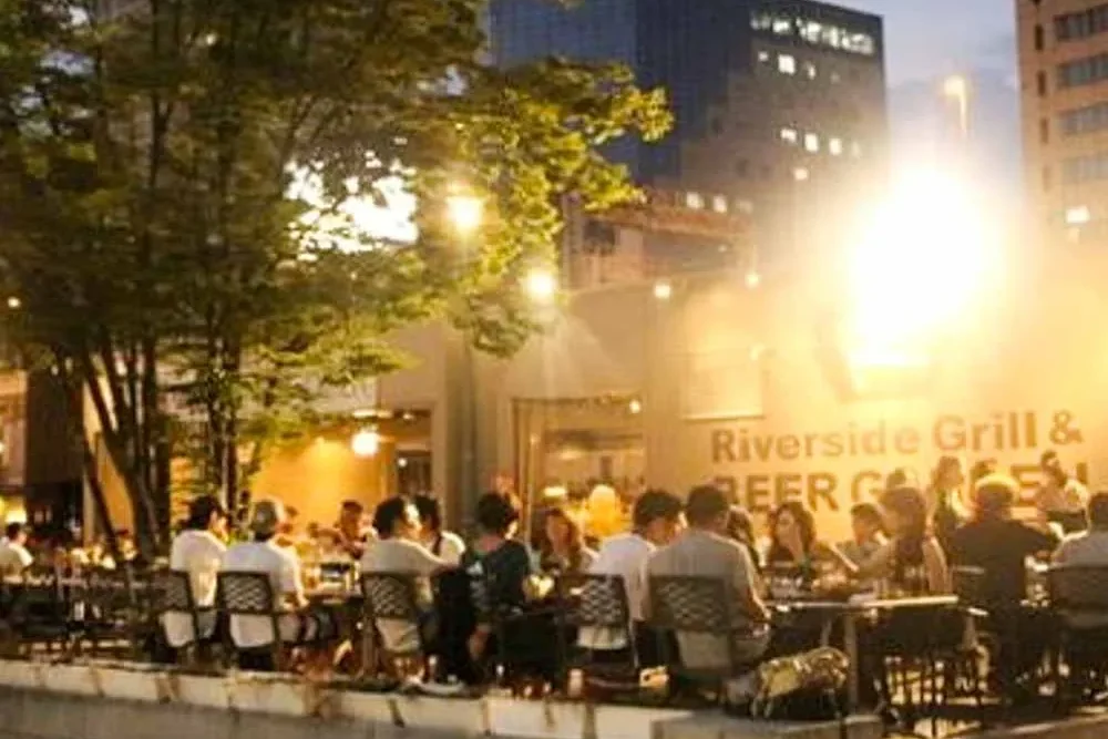 “R”RIVERSIDE 外観