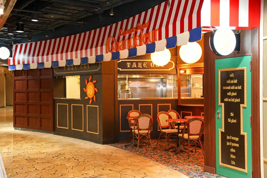 クレープリースタンドシャンデレールハービス大阪店