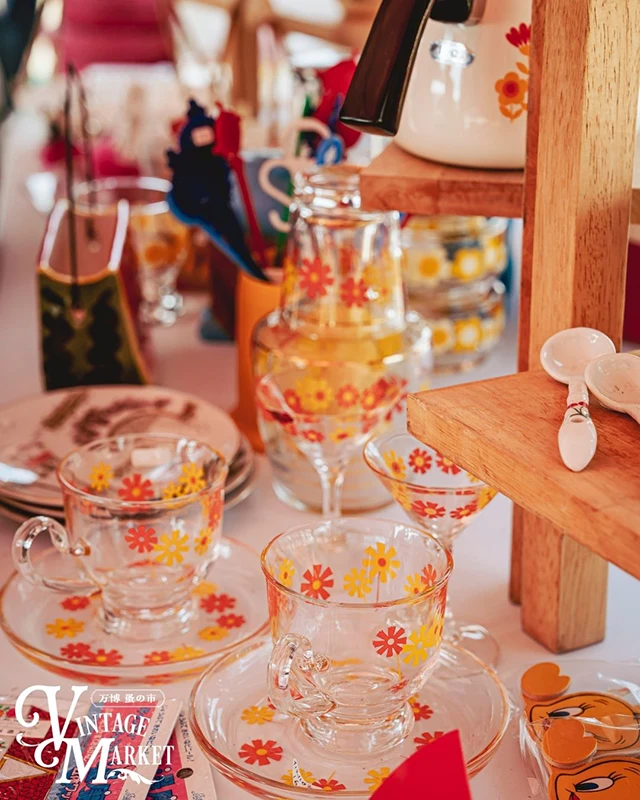 Vintage Market -万博 蚤の市-