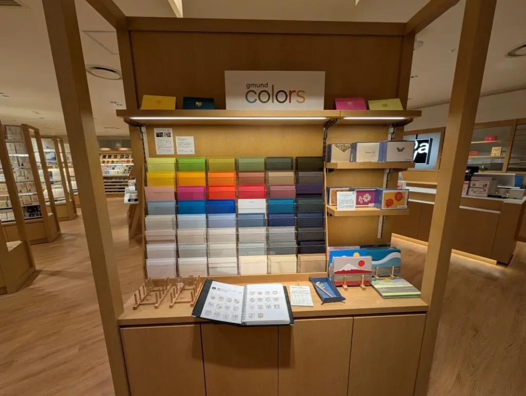 伊東屋の刻印&箔押しサービス「My Emblem mini」のコーナー