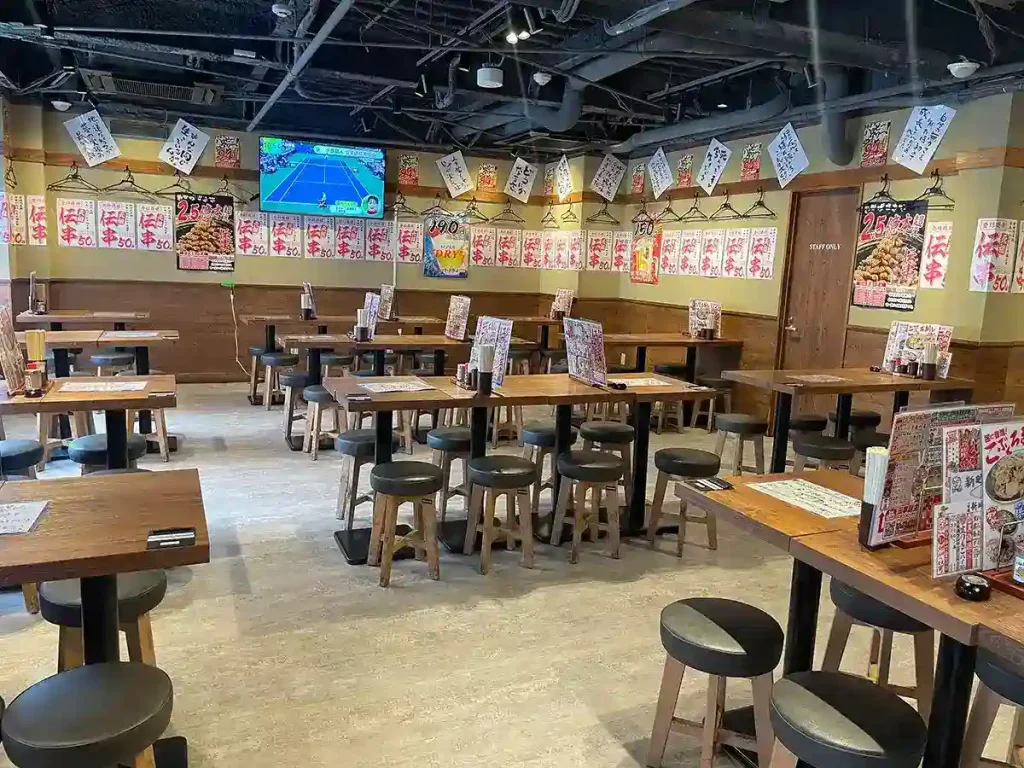 新時代 関大前店 内観